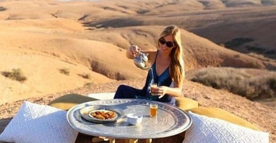 Marrakech: Agafay Trip, With Dinner and Show/Camel Rides