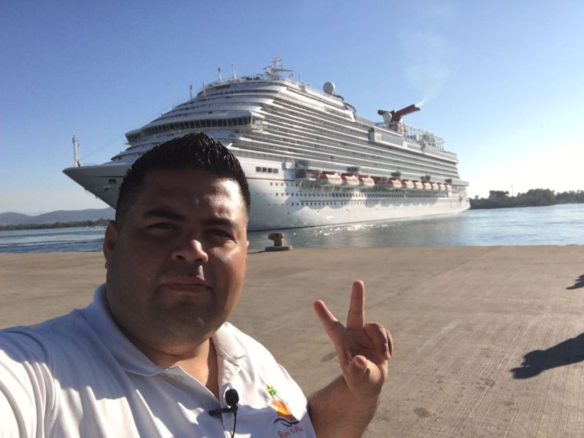 Mazatlan: Private Van for 5 to 17 People - Service Overview