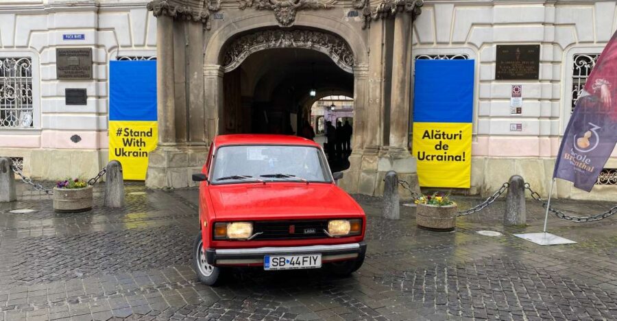Medias: Private Tour in Vintage Car With Fortified Churches