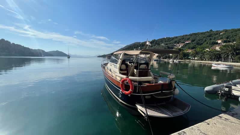 Medium Day Luxury Private Boat Tour in Elaphiti Islands