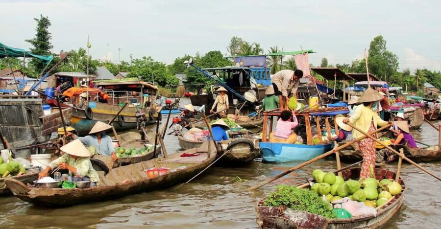 Mekong Adventure: 3 Days From Delta Optional to Phnompenh