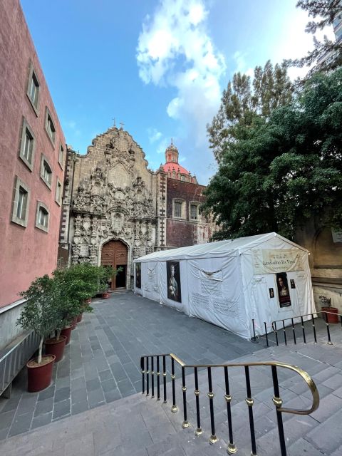 Mexico City: History, Architecture, & Muralism Walking Tour