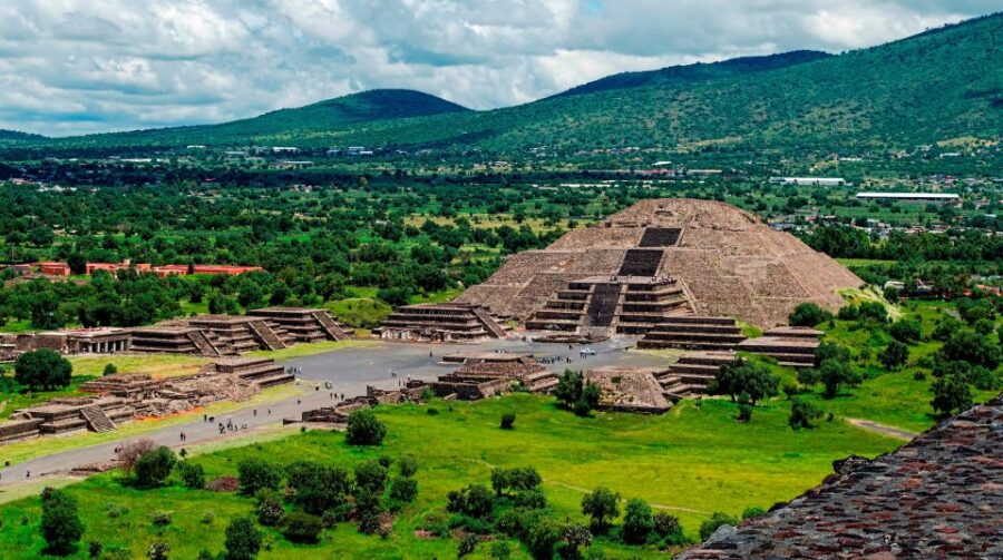 Mexico City: Teotihuacan Tour, Cave Restaurant & Basilica - Tour Overview