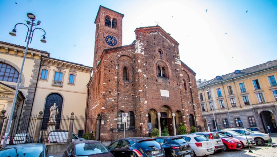 Milan: Private Exclusive History Tour With a Local Expert - Tour Overview