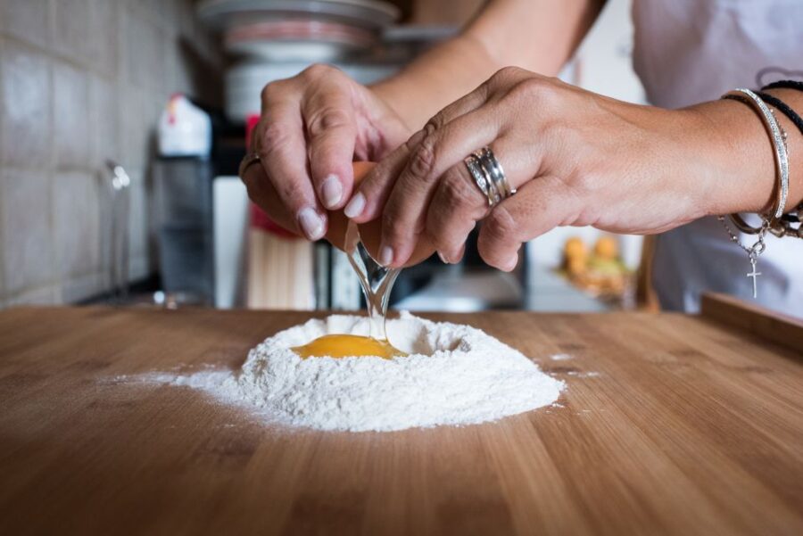 Modena: Markets and Cooking Class at a Cesarinas Home - Overview
