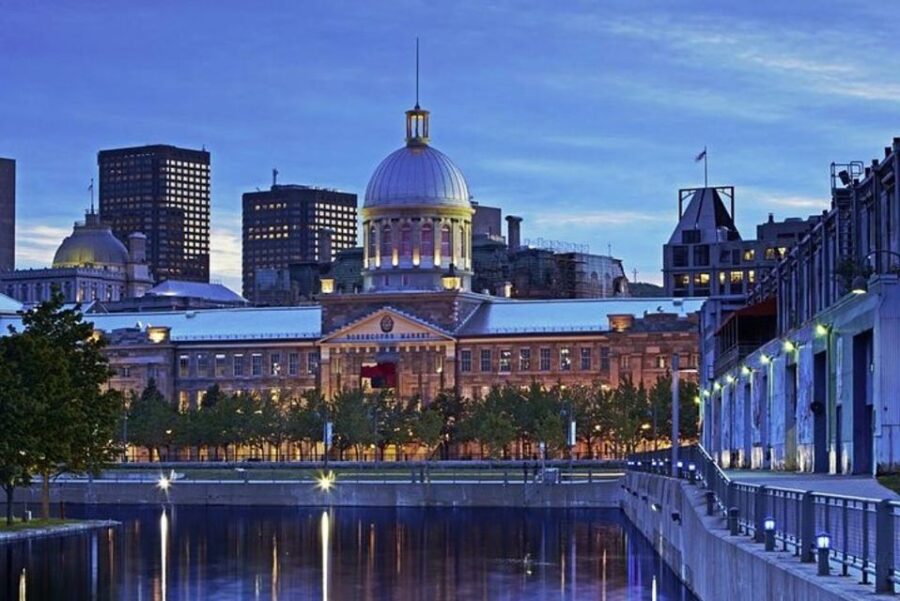 Montreal: Private Walking Tour of Old Montreal