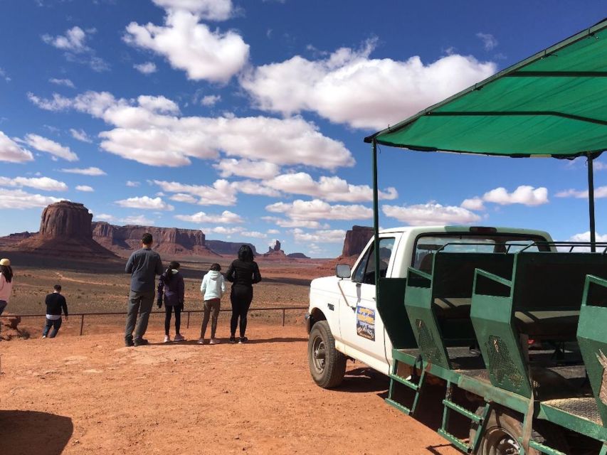 Monument Valley: Highlights Tour With Backcountry Access
