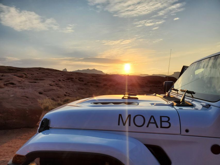 Morning Arches National Park 4×4 Tour