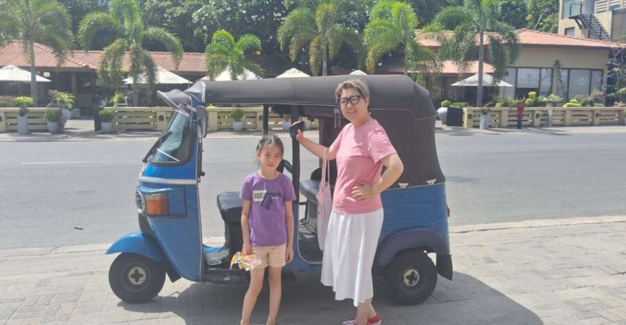 Morning or Evening Colombo Sightseeing Tour by Tuk Tuk