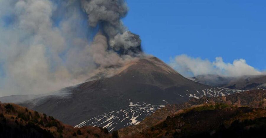 Mount Etna & Taormina Multi-Language Tour From Palermo