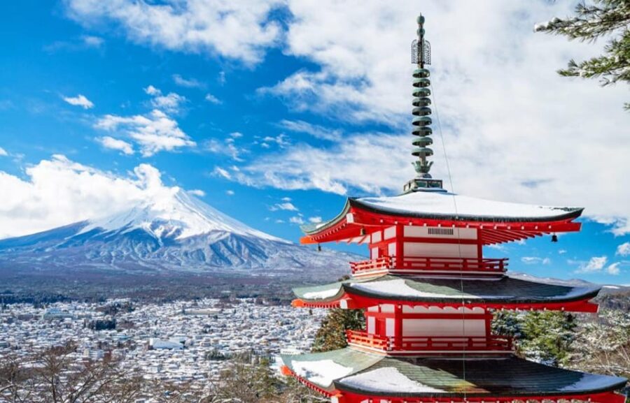 Mount Fuji, Arakura Pagoda, Oishi Park, Kawaguchiko 1-Day Tour