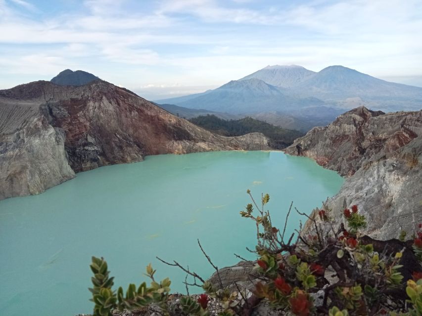 Mount Ijen Volcanic Crater Overnight Trip From Bali