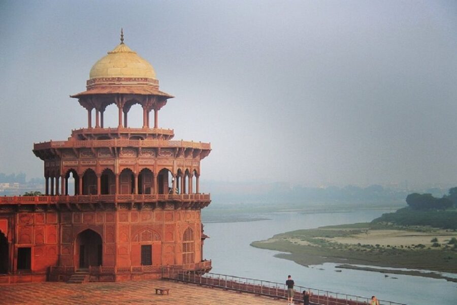 Mughal Majesty & Wildlife Wonders: 3 Days 2 Night