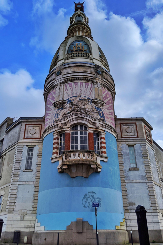 Nantes Tour Like a Local !