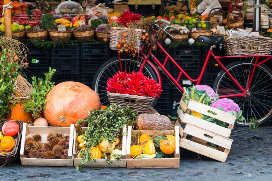 Naples: Market & Lunch or Dinner at a Locals Home