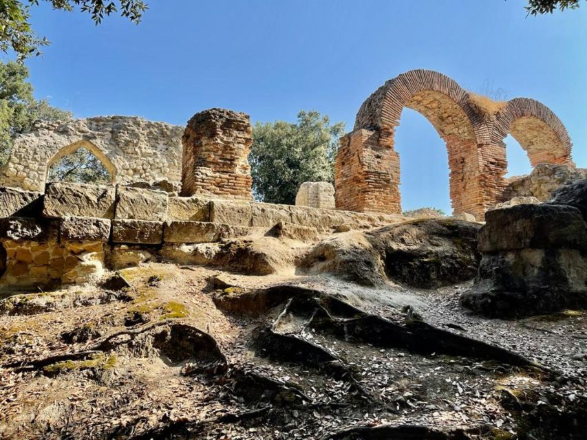NAPLES: WHERE MYTH AND HISTORY MEET