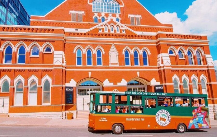 Nashville: Hop-on Hop-off Trolley Tour