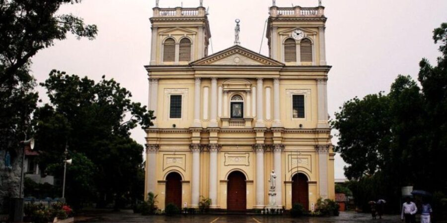Negombo: Explore Negombo Treasures by Tuk-Tuk!