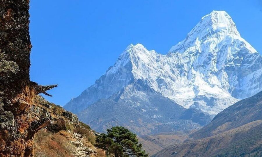 Nepal: Ama Dablam Base Camp Trek