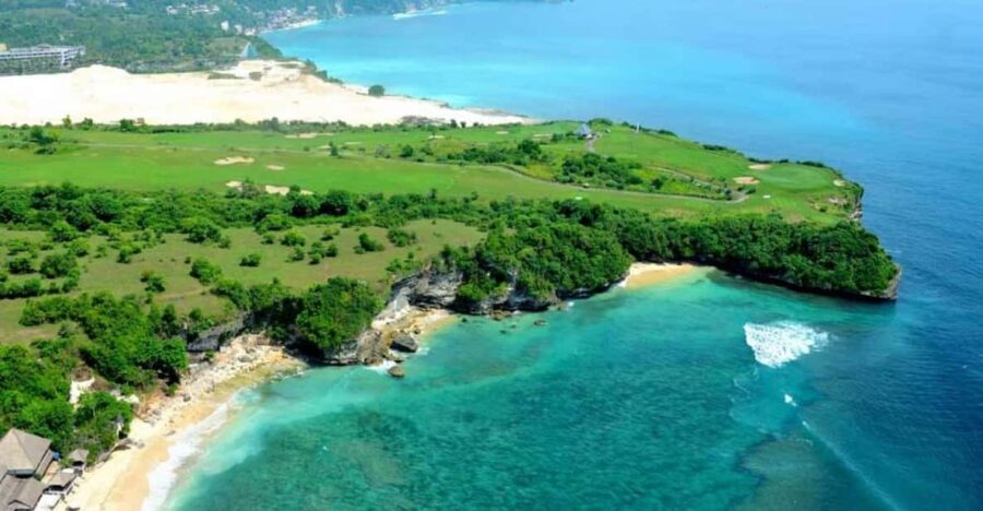 New Kuta Golf Bali 18-Hole + Southern Day Tour