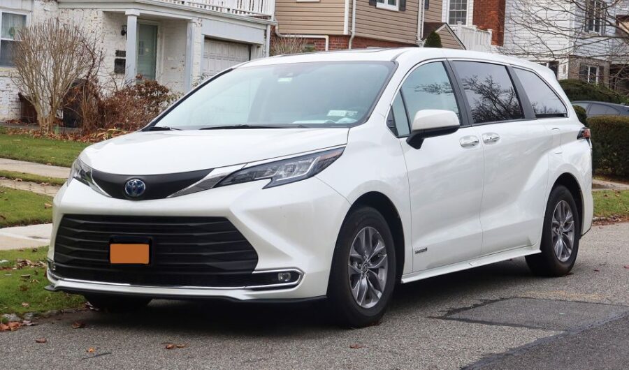 New Orleans: Private Airport Transfer With Luxury Car