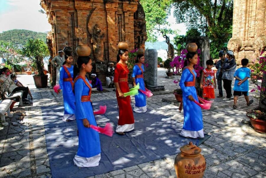 Nha Trang: Half-Day City Tour