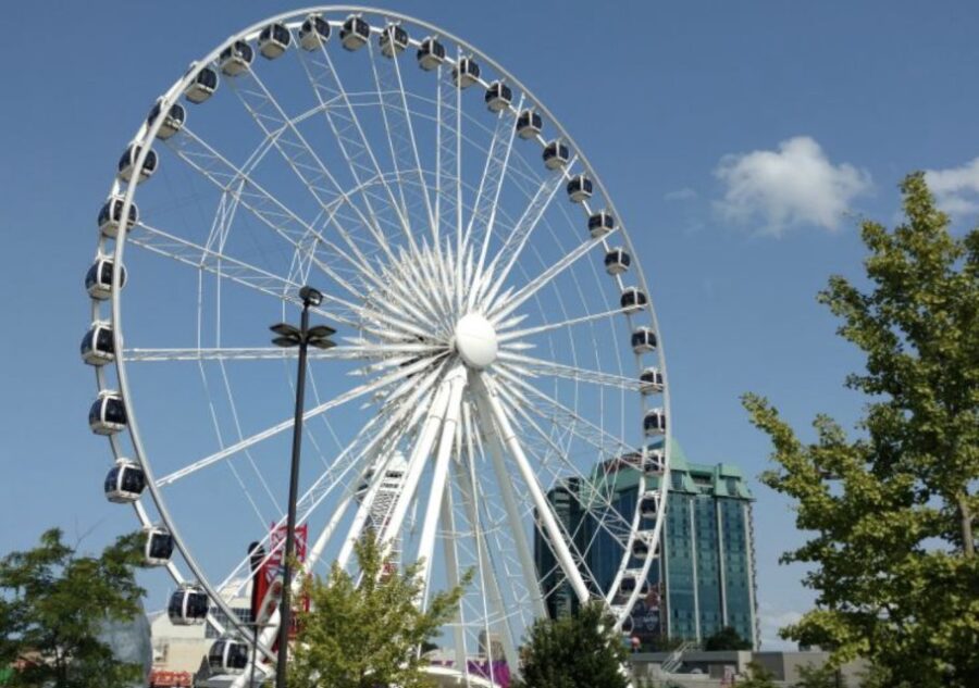 Niagara Falls, Canada: Adventure Theater & SkyWheel Combo