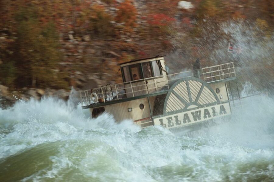 Niagara Falls, Canada: Niagara Adventure Theater - Location and History