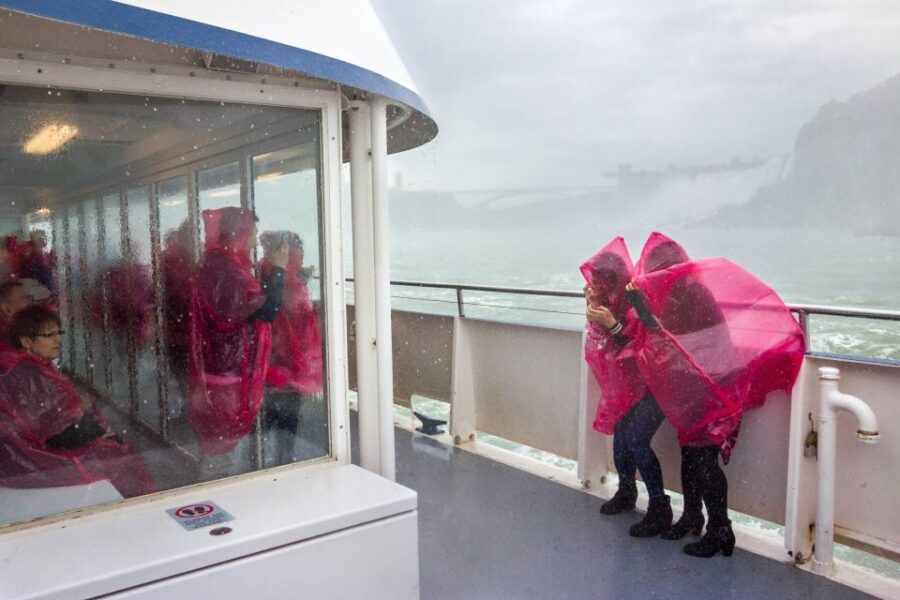 Niagara Falls: Maid of the Mist & Cave of the Winds Tour