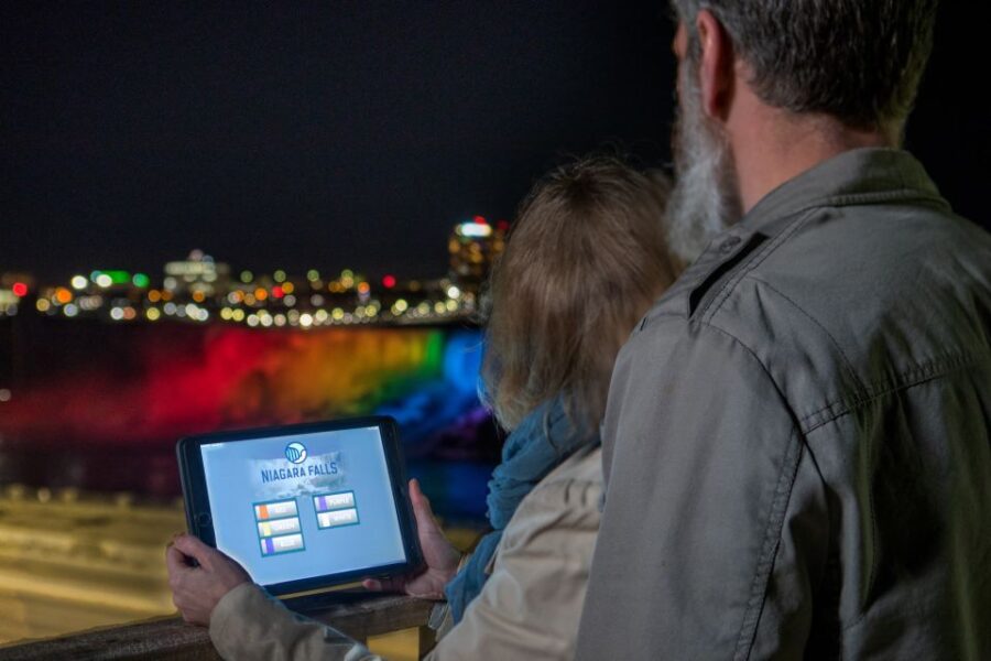 Niagara Falls: Night Tour W/ 3 Course Dinner & Light Show