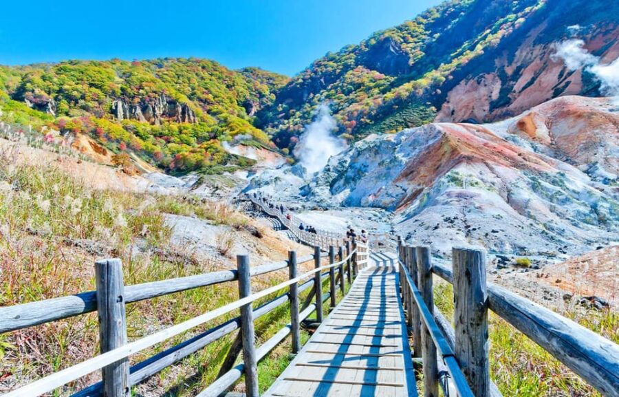 Noboribetsu Lake Toya & Otaru Panoramic One Day Tour