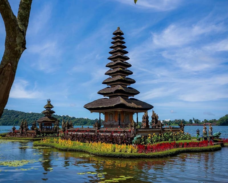 North Bali: Ulun Danu Beratan, Handara Gate, Leke Leke