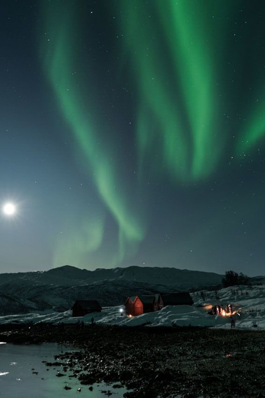Northern Lights Photography Tour Small Group 4x4 Van
