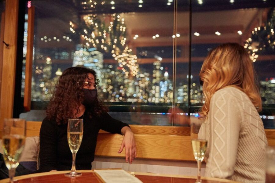 Nyc: City Lights Yacht Cruise With Drink Included