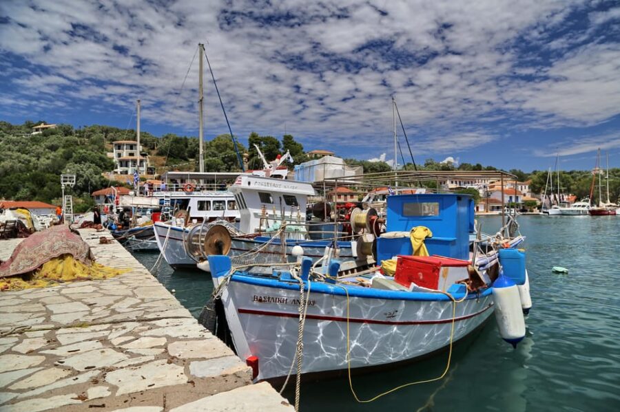 NYDRI: Wooden Boat Cruise to Meganisi & Scorpio - Lefkada