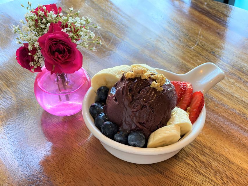 Oahu: Diamond Head Sunrise Hike With Acai Bowl and Malasada