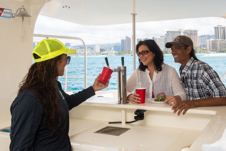Oahu: Hilton Hawaiian Village Snorkel Tour