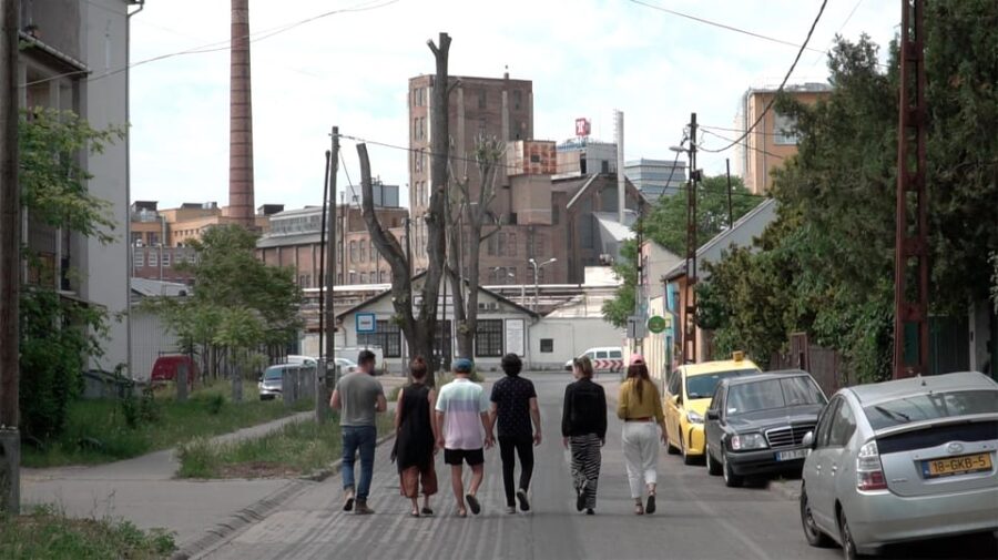 Off the Beaten Tracks in Budapest - 4 Days With Accomodation - Accommodations and Transportation