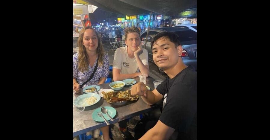 One Day Thai Food Tour With a Local Student