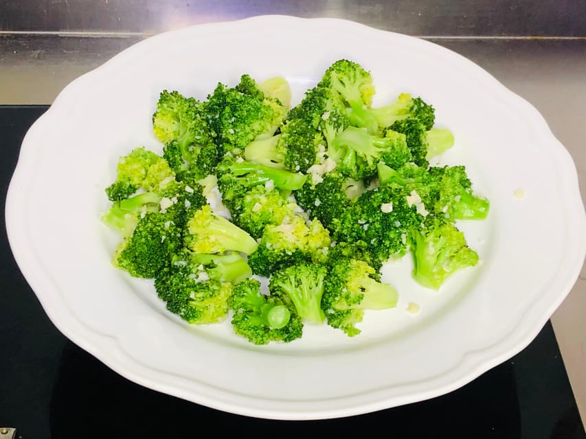 Online Cooking Class Lo Mein by Chef Sunflower Li