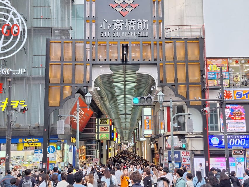 Osaka Kuromon Market Private Tour With a Culinary Guide