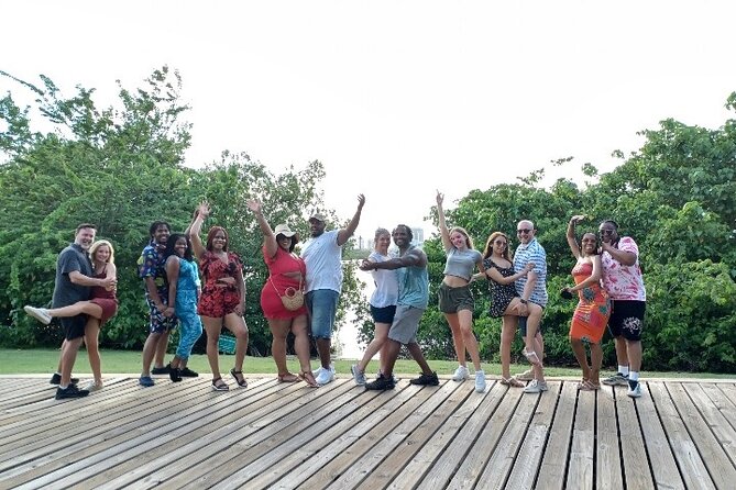 Outdoor Salsa Class Experience in San Juan, Puerto Rico