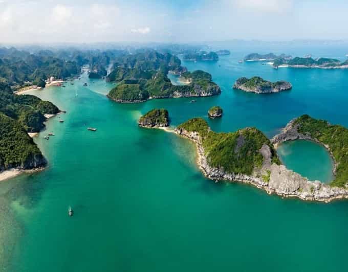 Overnight on a Private Boutique Boat in Lan Ha Bay 2D1N