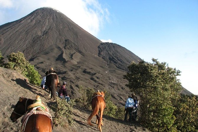 Pacaya Volcano Day Trip From Antigua - Location and Duration