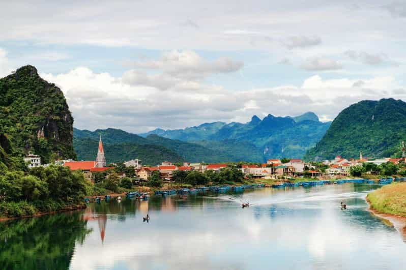 PACKAGE PHONG NHA 2 DAY 1 NIGHT (GROUP TOUR) FROM DONG HOI