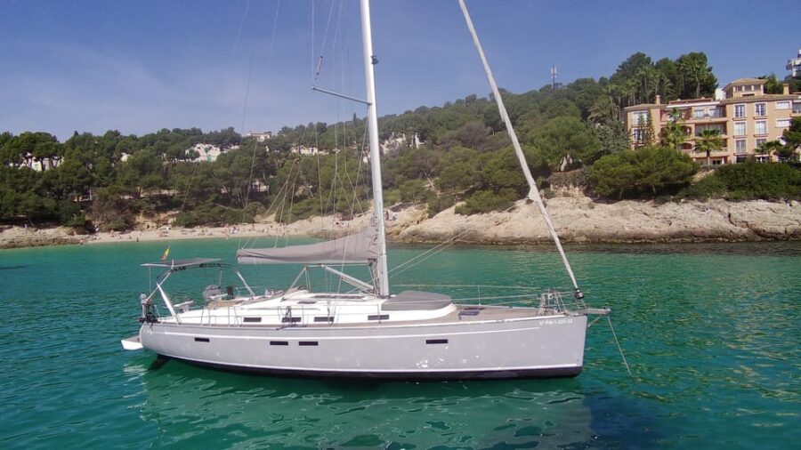 PALMA BAY : 4 HOUR PRIVATE TOUR WITH SAILING BOAT