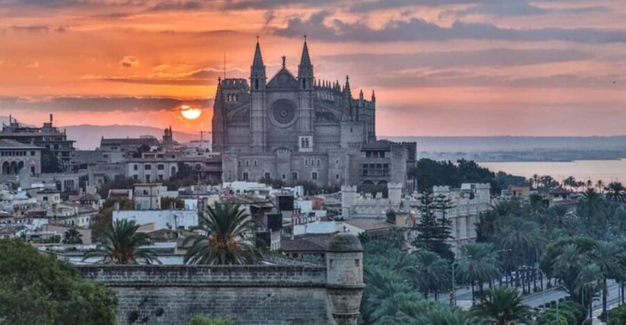Palma De Mallorca: Private Custom Tour With a Local Guide