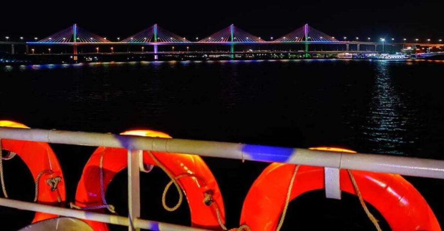 Panaji: Fun-Filled 2-Hour Mandovi River Cruise With Dinner