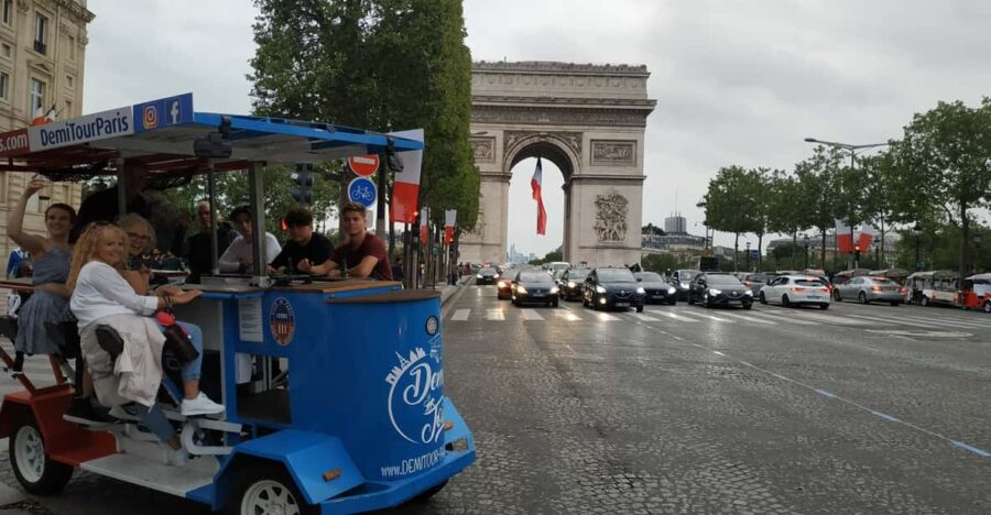 Paris: Beer Bike Bar With Drinks Included