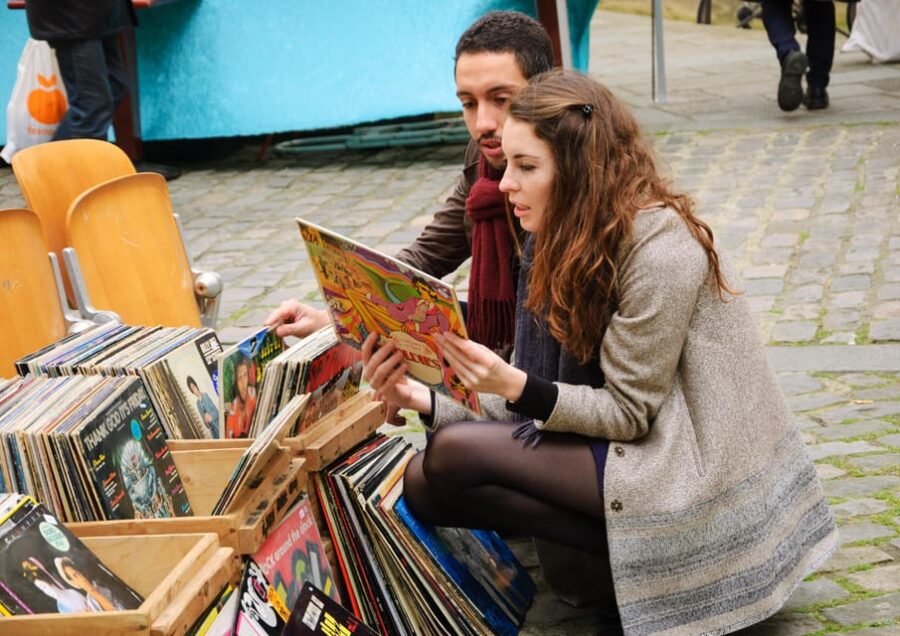 Paris Uncover Saint Ouen Flea Market Treasures Guided Tour